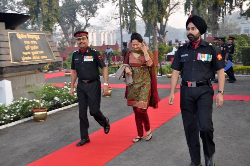 commemorationparade31jan2011038.jpg