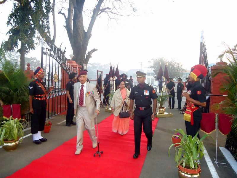commemorationparade31jan2011419.jpg