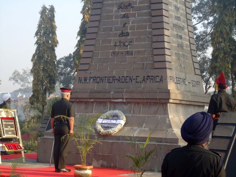 commemorationparade31jan2011490.jpg