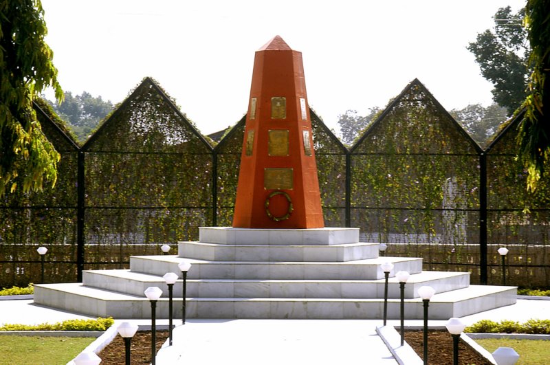 pioneermemorial2.jpg